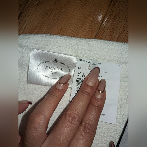 20. NWT PRADA ASYMMETRIC WRAP-EFFECT COTTON-BLEND MINI SKIRT - Picture 9 of 10